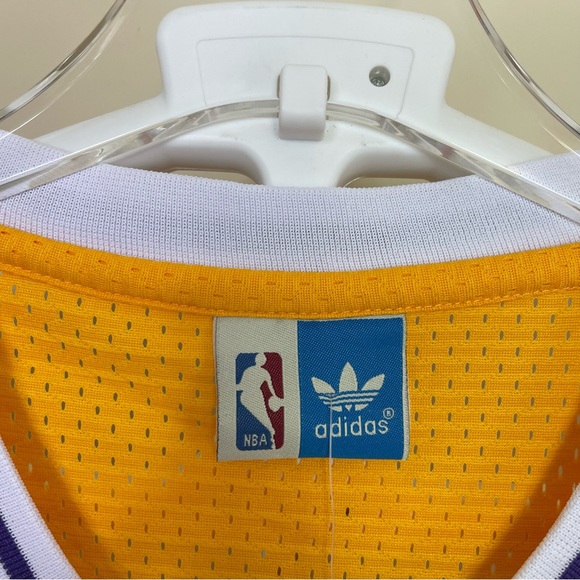 Lebron James Lakers Jersey Throwback NWT - Picture 5 of 5